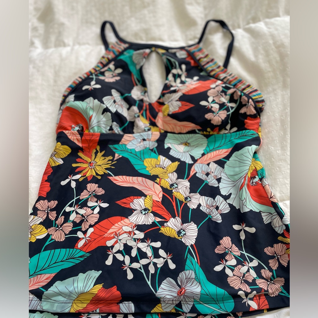 Ellen Tracy Swim Top